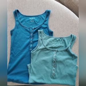 Eddie Bauer ruffle and button detail tank tops bundle